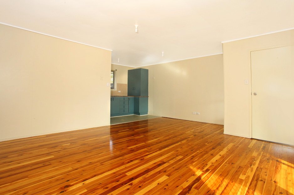 17 Verdelho Way MOLENDINAR 4