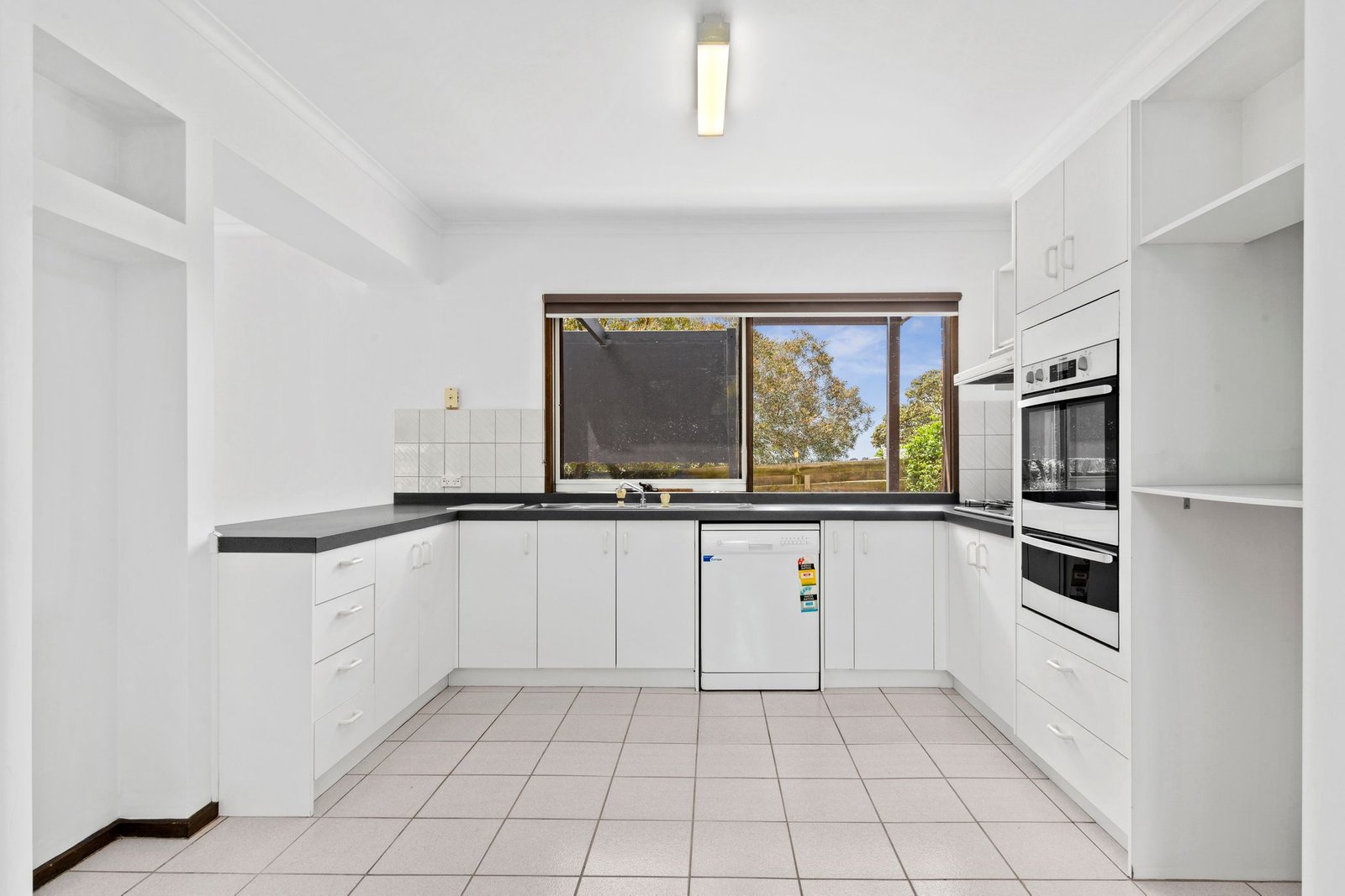 Gallery: 17 Viewbay Drive