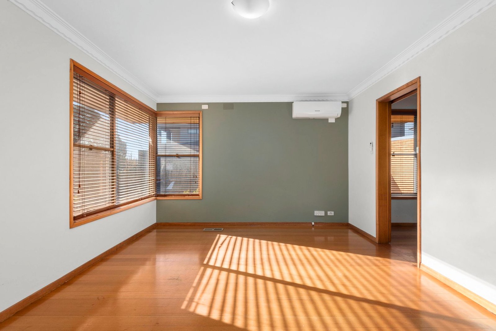 Gallery: 17 Villamanta Street