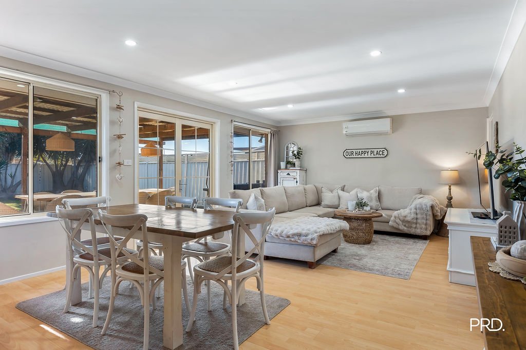 17 Vivaldi Crescent CLAREMONT MEADOWS 4
