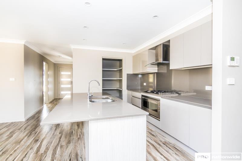 17 Wagtail Drive TAMWORTH 3