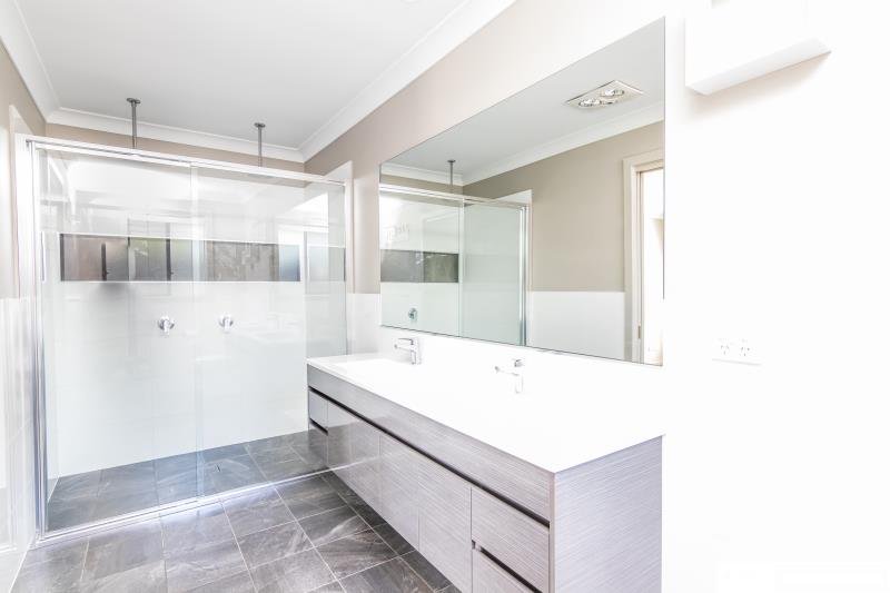 17 Wagtail Drive TAMWORTH 5