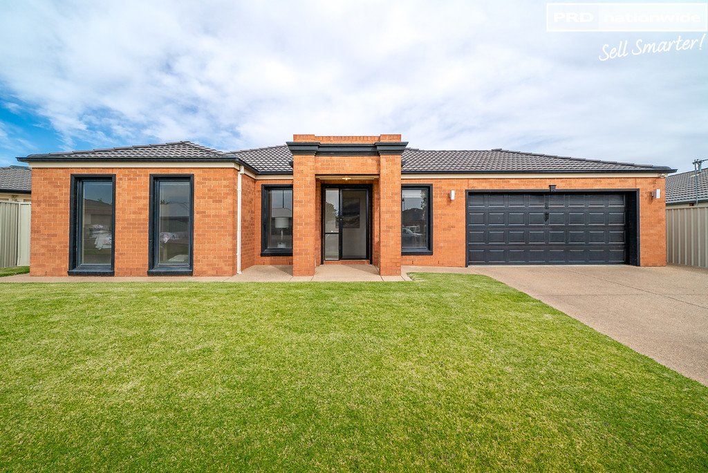 17 Walla Place GLENFIELD PARK 1