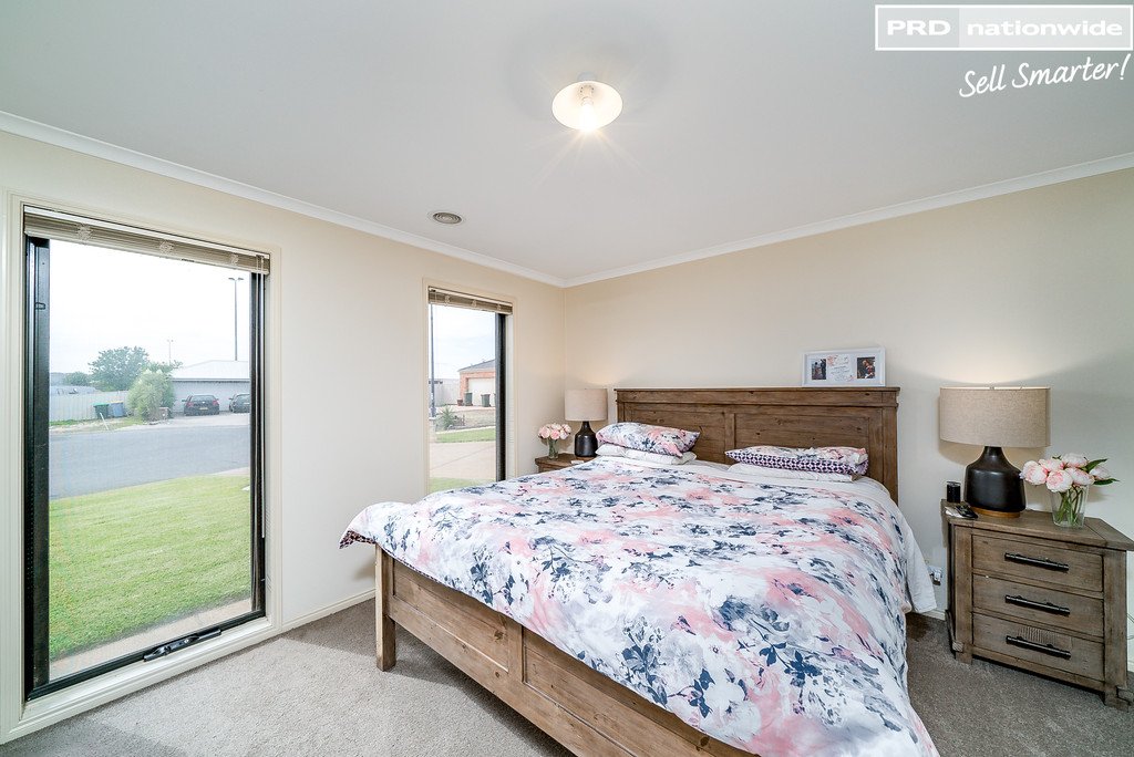 17 Walla Place GLENFIELD PARK 2
