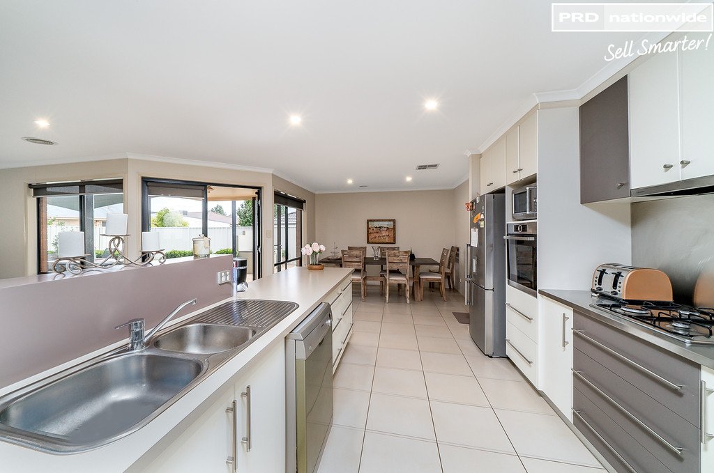 17 Walla Place GLENFIELD PARK 14