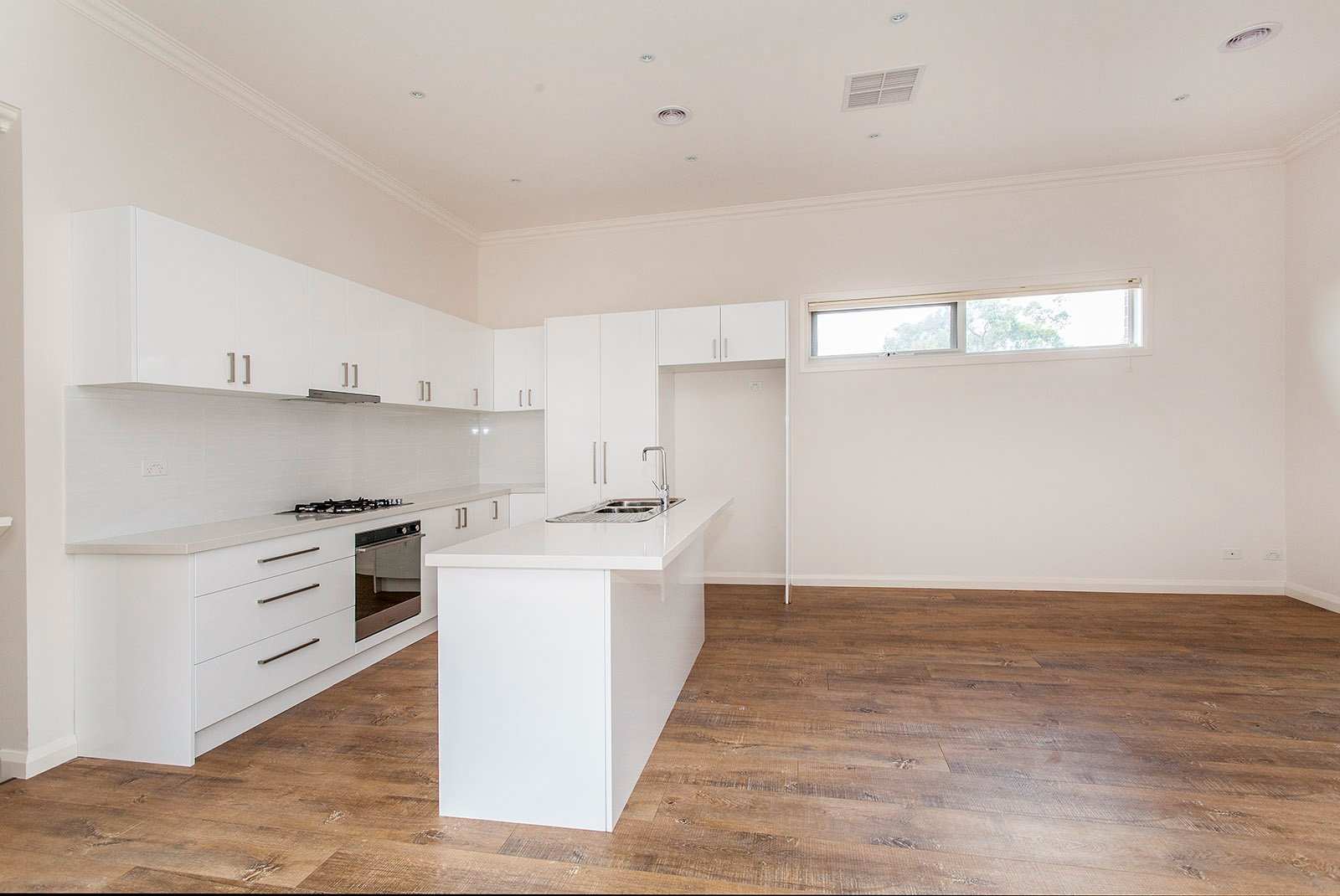 Real Estate and Property in 1/7 Walwa Street, Mitcham, VIC