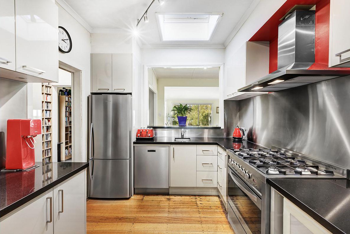 Gallery: 17 Warner Avenue