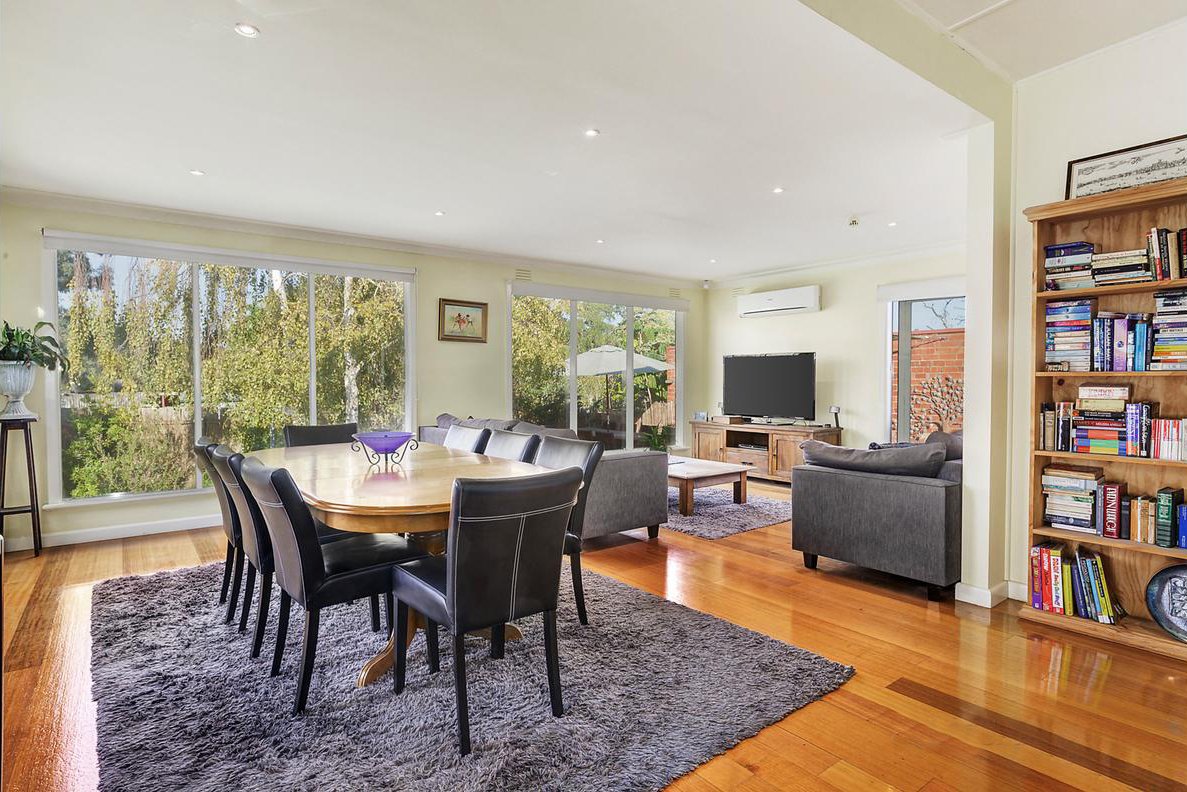 Gallery: 17 Warner Avenue