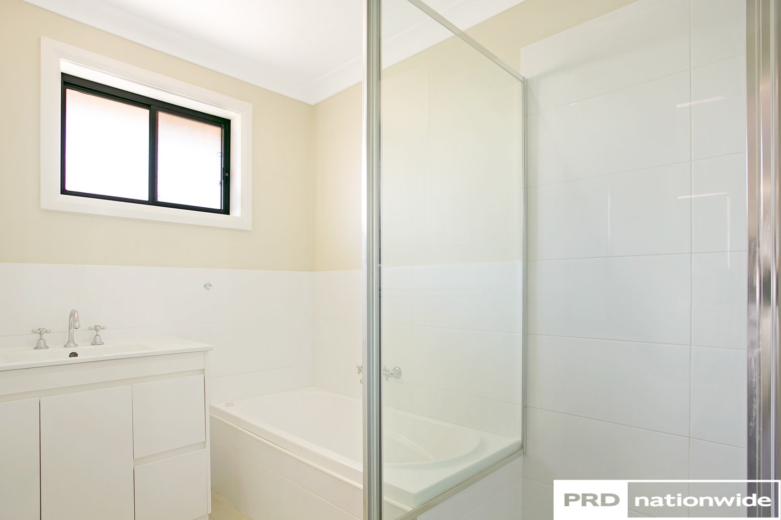 17 Warral Road TAMWORTH 15