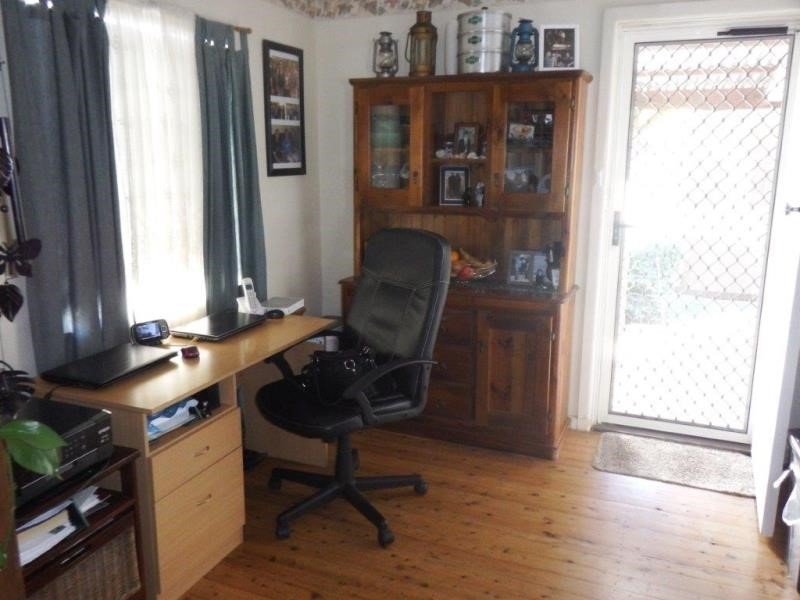 17 Warren Street TAMWORTH 3
