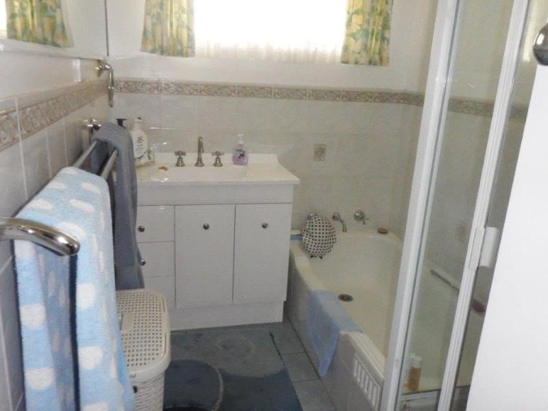 17 Warren Street TAMWORTH 4