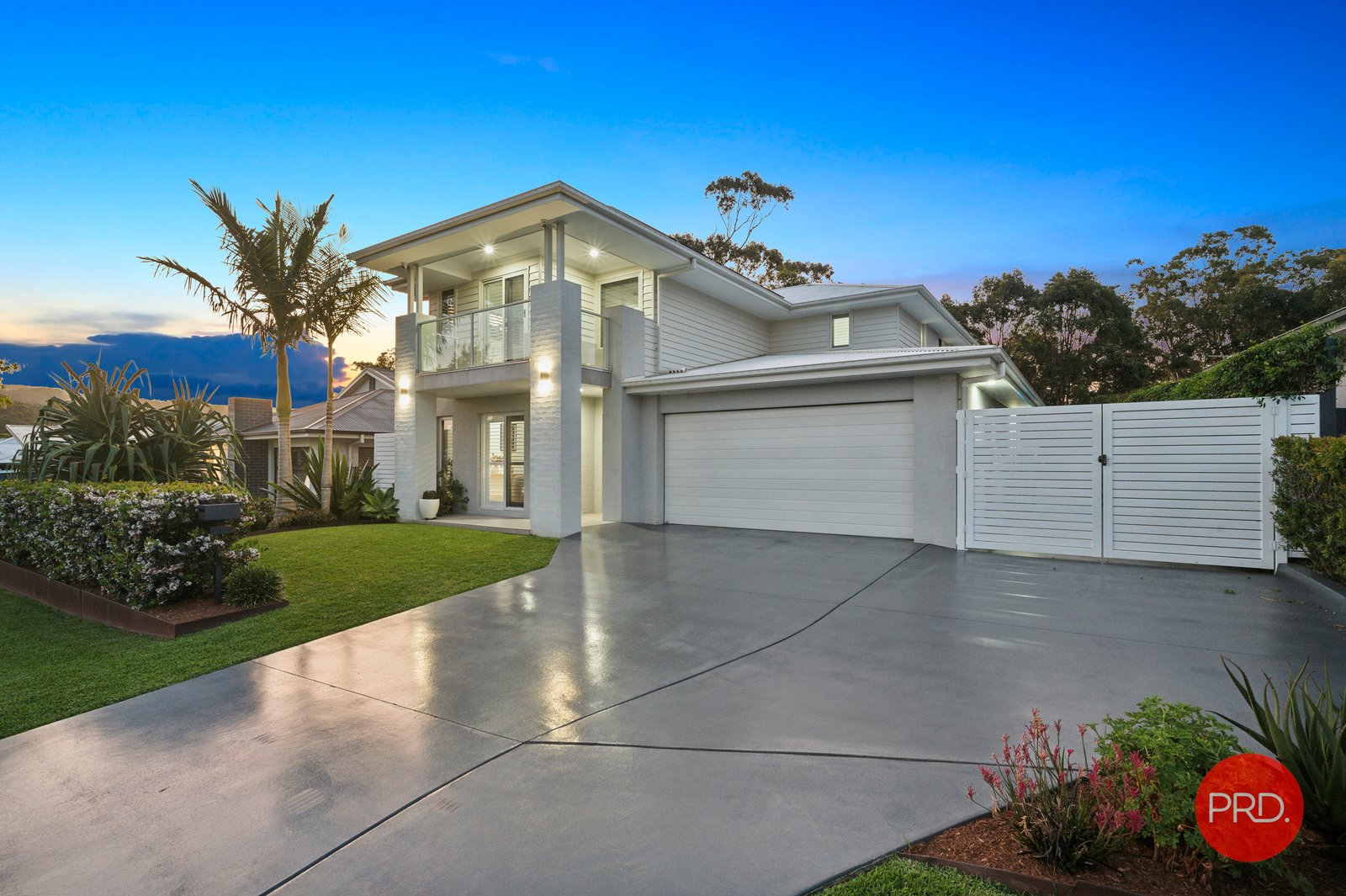 17 Watergum Close SAPPHIRE BEACH 1