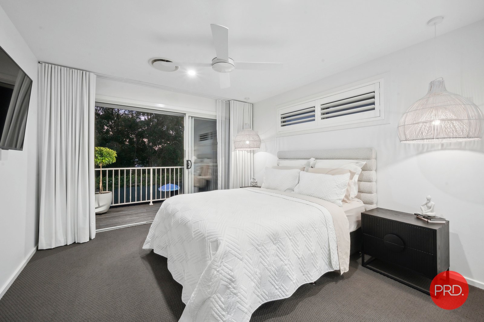 17 Watergum Close SAPPHIRE BEACH 41