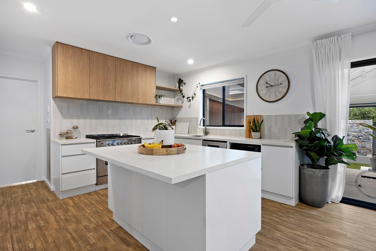 Gallery: 17 Weatherby Dr