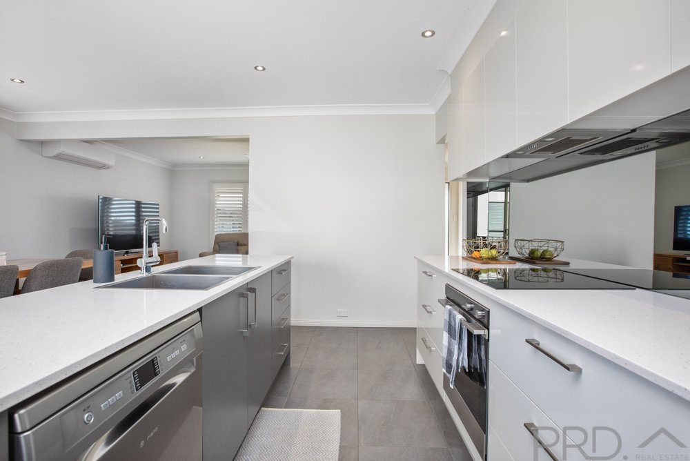 17 Weingartner Avenue TARRO 18