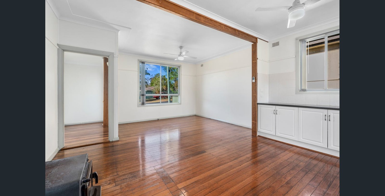17 Weir Street NANA GLEN 6