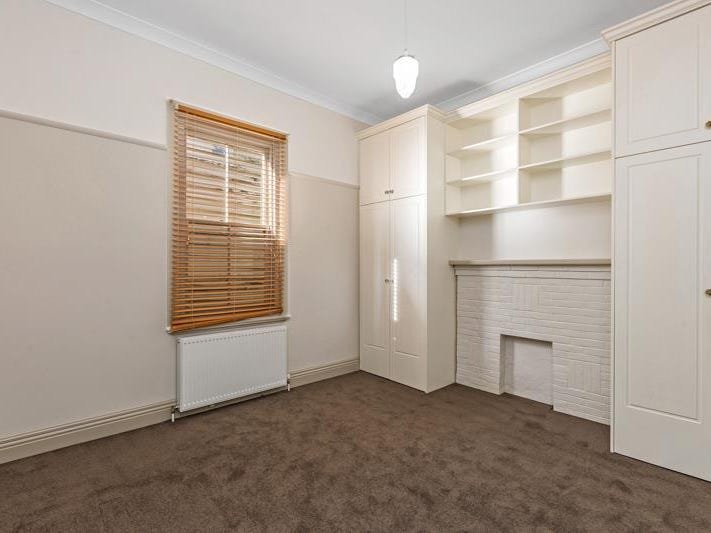 Gallery: 17 White Street
