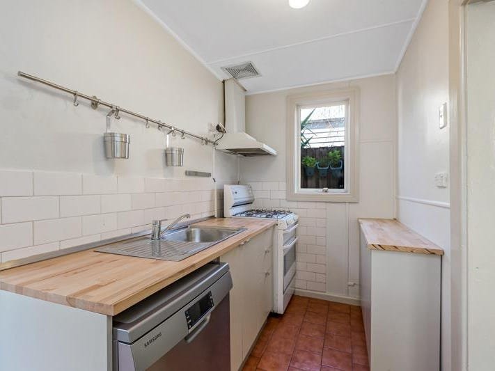 Gallery: 17 White Street