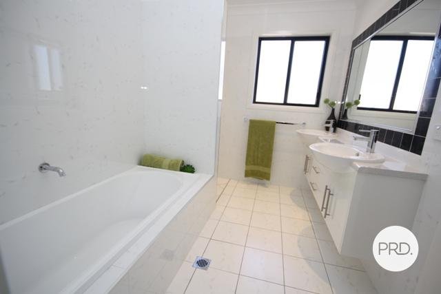 17 Willang Crescent GLENFIELD PARK 8