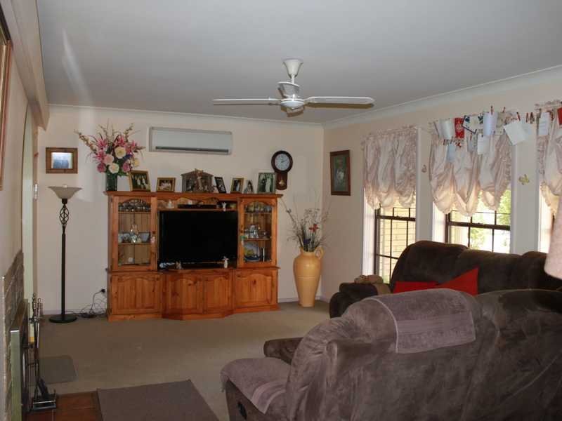 17 William Street TUMBARUMBA 4