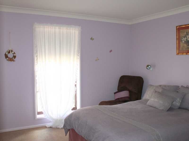 17 William Street TUMBARUMBA 11