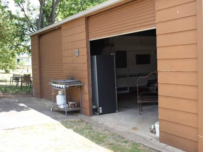 17 William Street TUMBARUMBA 16