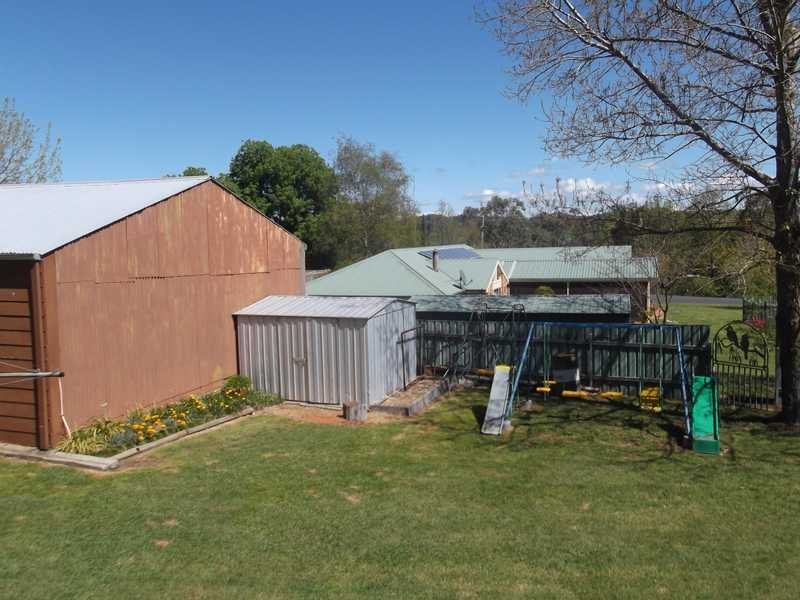 17 William Street TUMBARUMBA 18