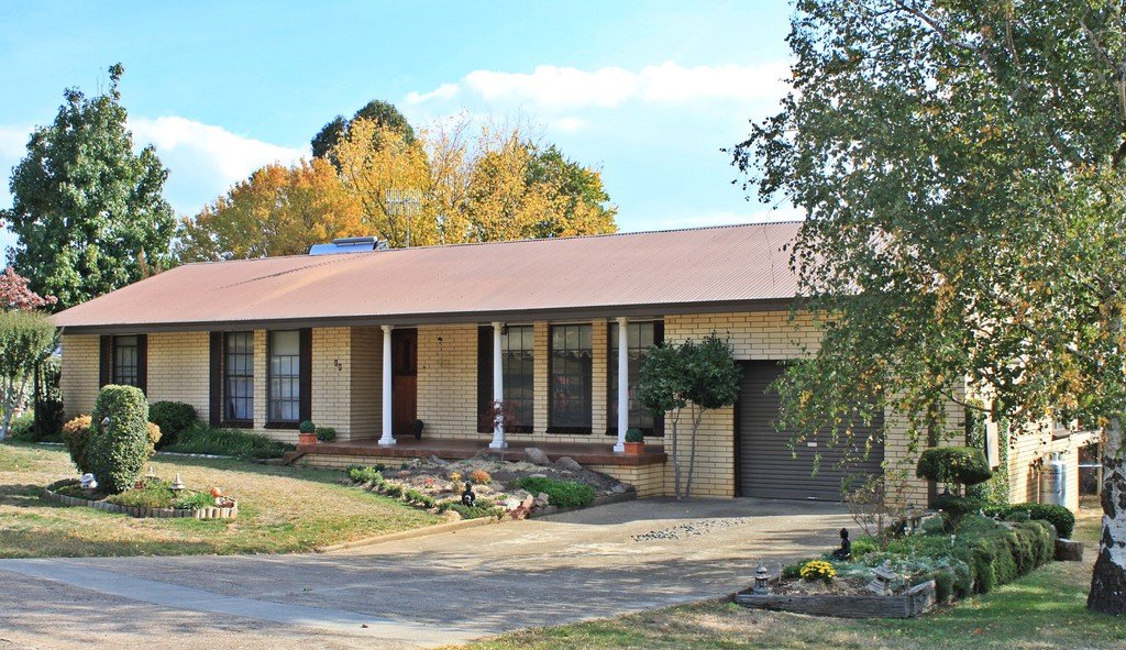 17 William Street TUMBARUMBA 21