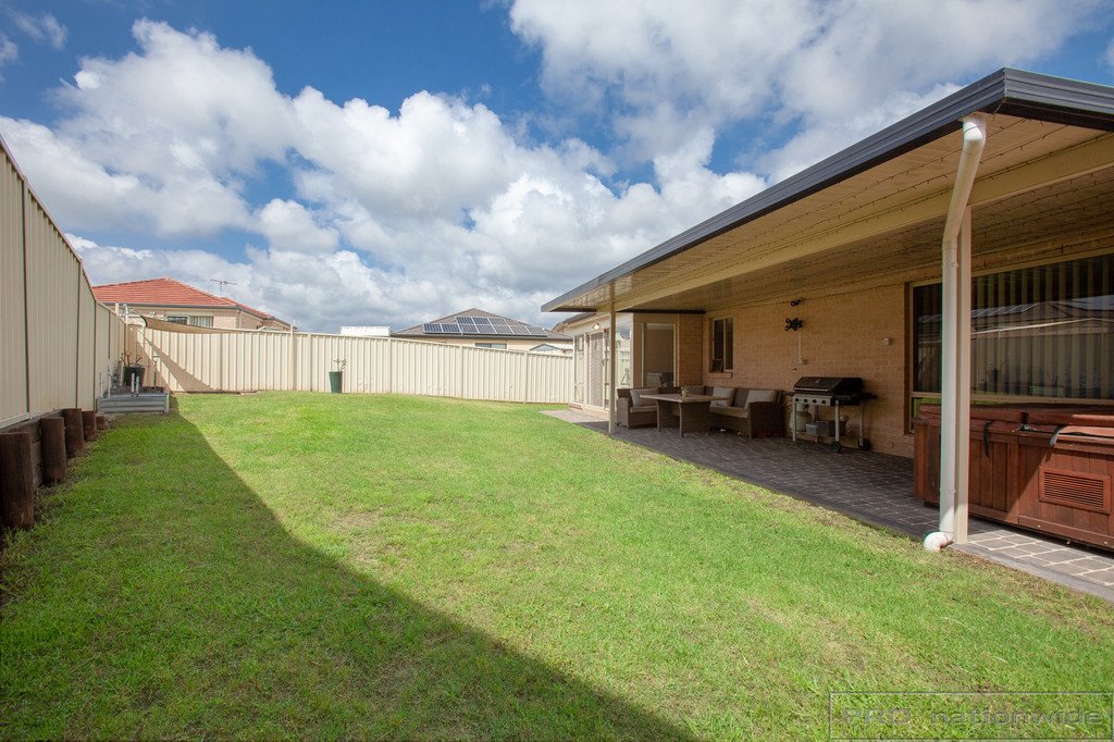 17 Willow Close THORNTON 13