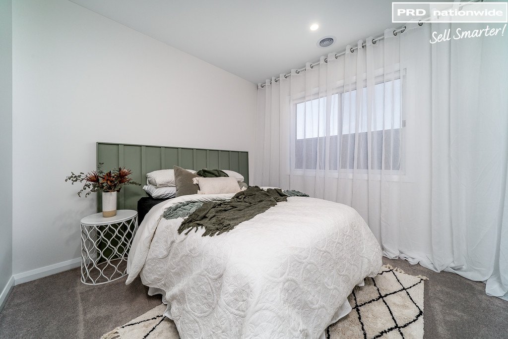 17 Wiveon Street GOBBAGOMBALIN 11