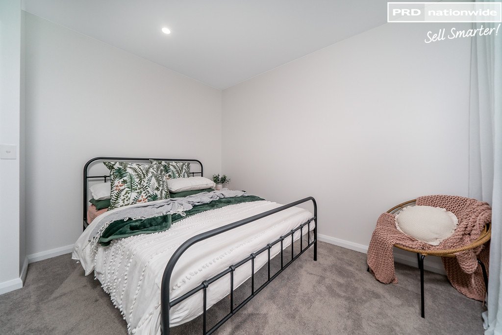 17 Wiveon Street GOBBAGOMBALIN 12