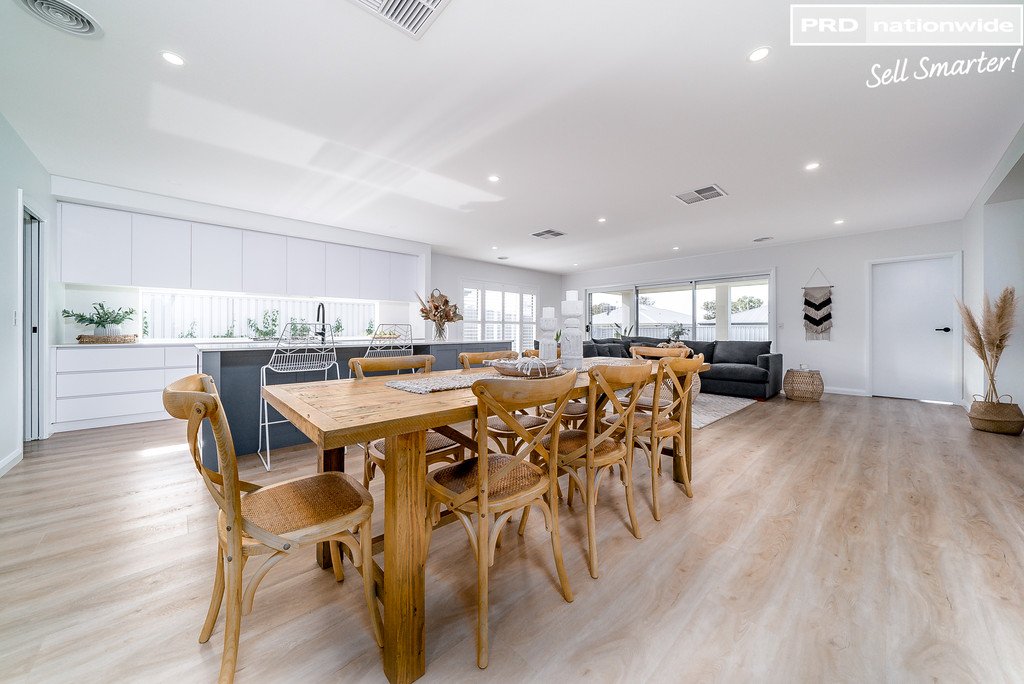 17 Wiveon Street GOBBAGOMBALIN 18