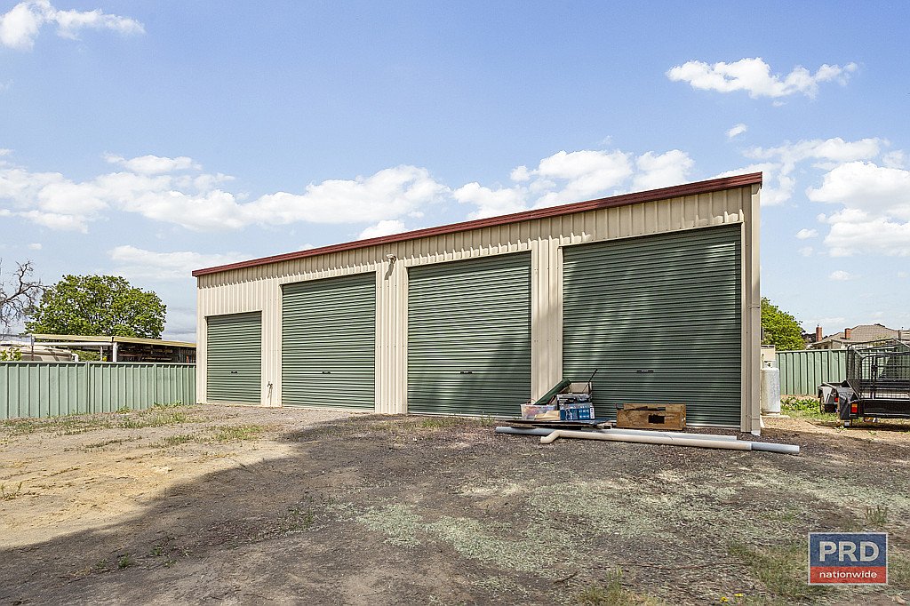 17 Wood Street LONG GULLY 8