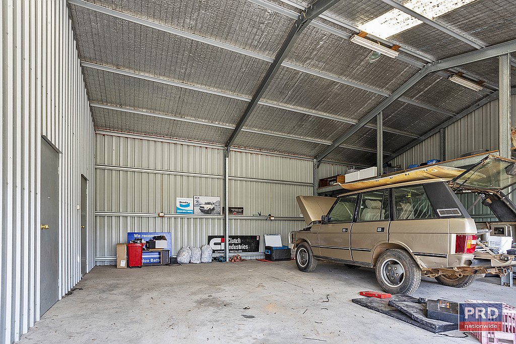 17 Wood Street LONG GULLY 9