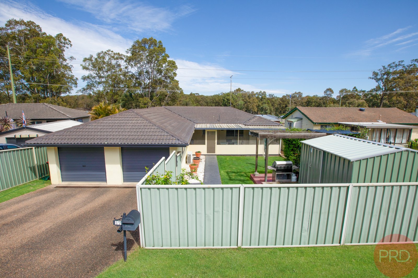 17 Woolley Close THORNTON 15