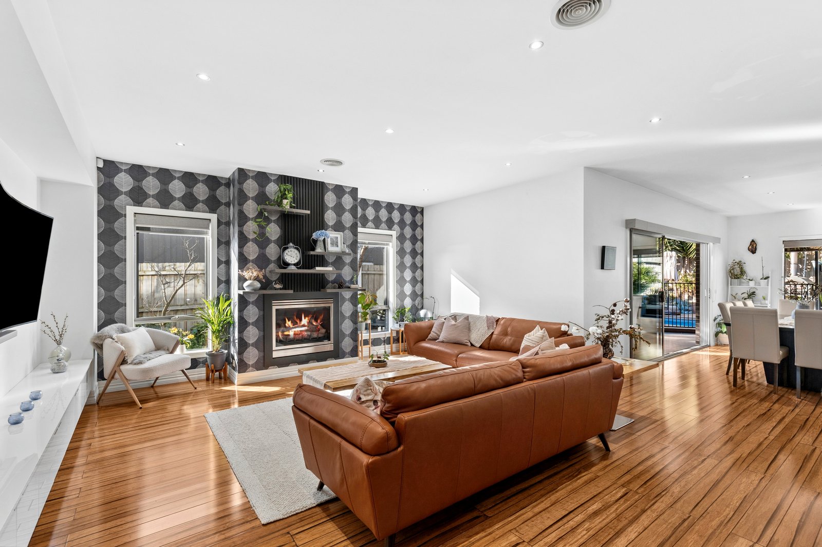 Gallery: 17 Woolondoon Drive