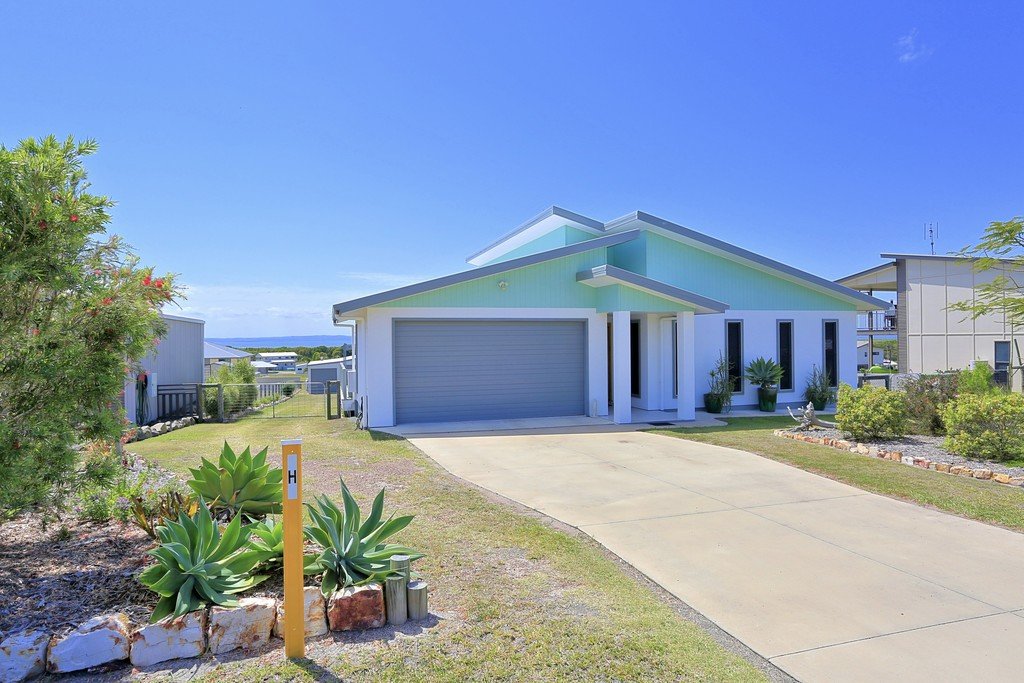 17 Woongoolbver Court RIVER HEADS 7