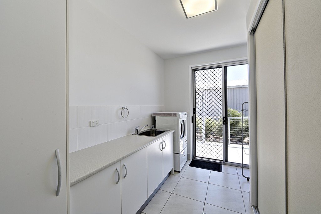 17 Woongoolbver Court RIVER HEADS 20