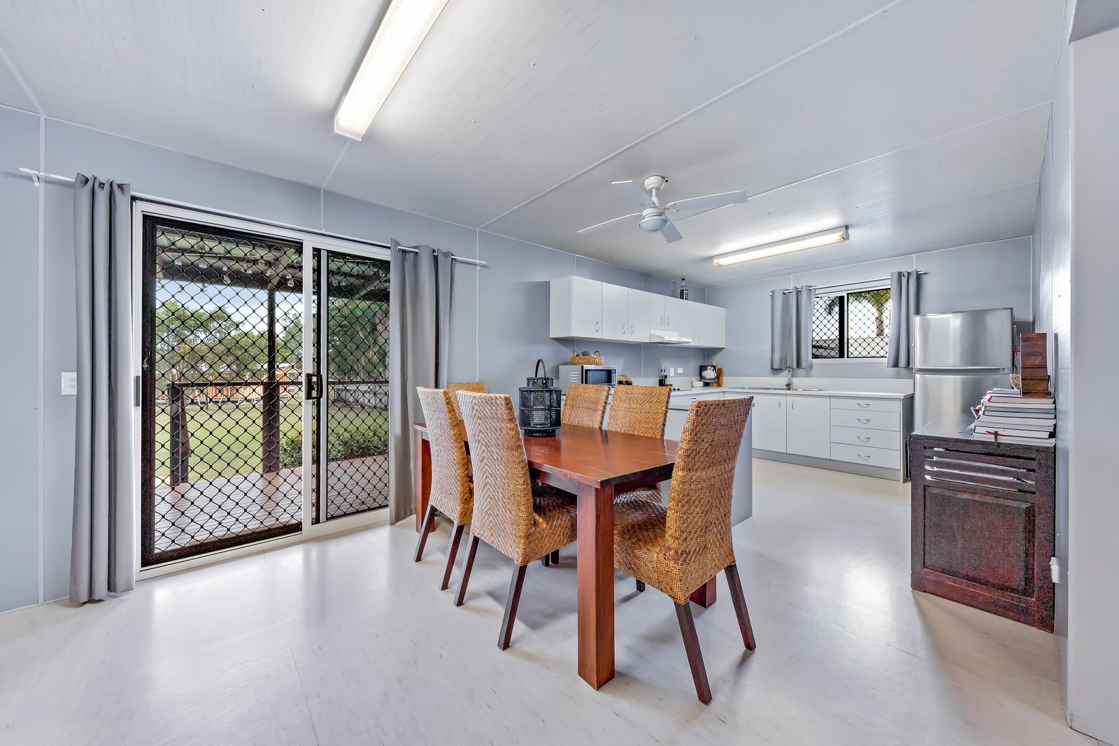 17 Wrights Road STRATHDICKIE 2