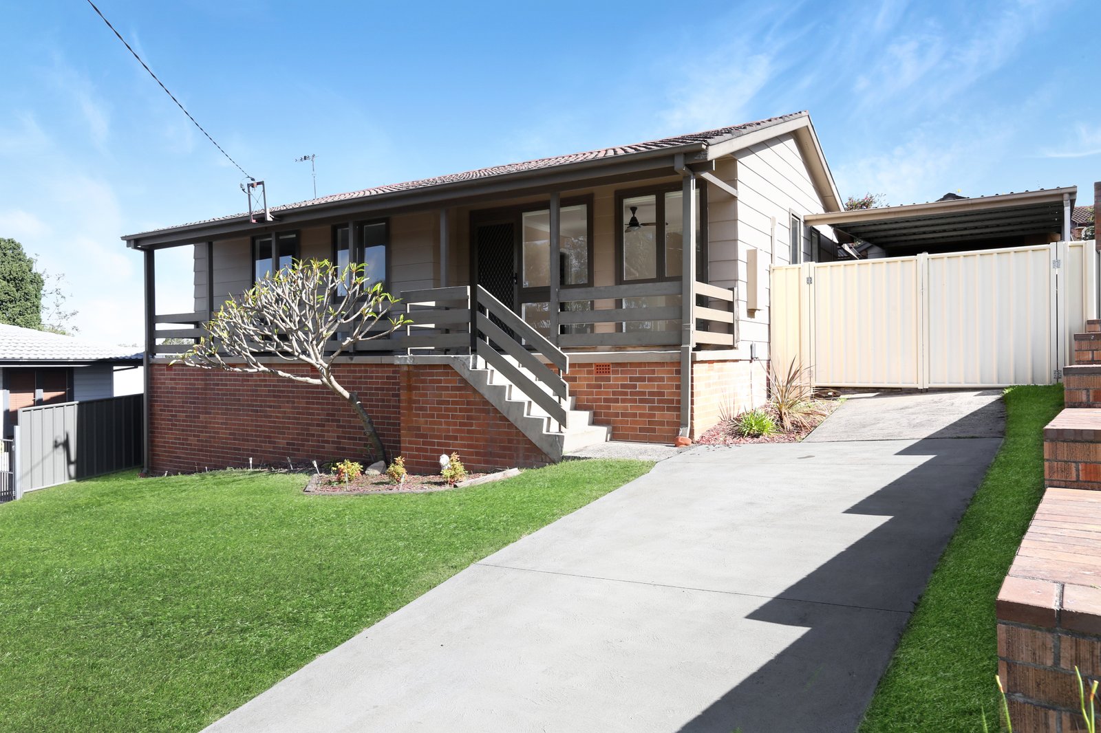 17 Wybalena Avenue KOONAWARRA 1