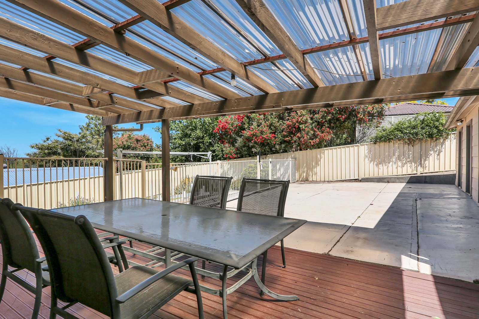 17 Wybalena Avenue KOONAWARRA 11