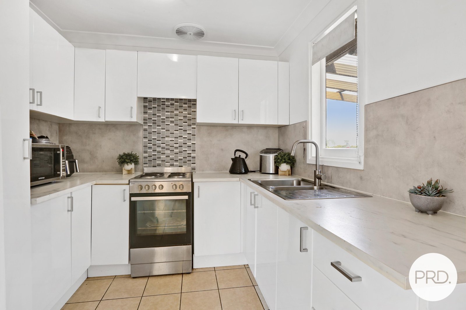 17 Wybalena Avenue KOONAWARRA 3