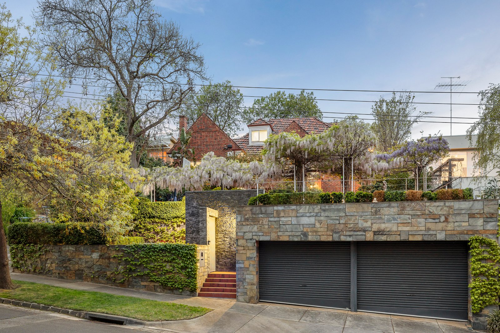 17 Yarravale Road, Kew, 3101