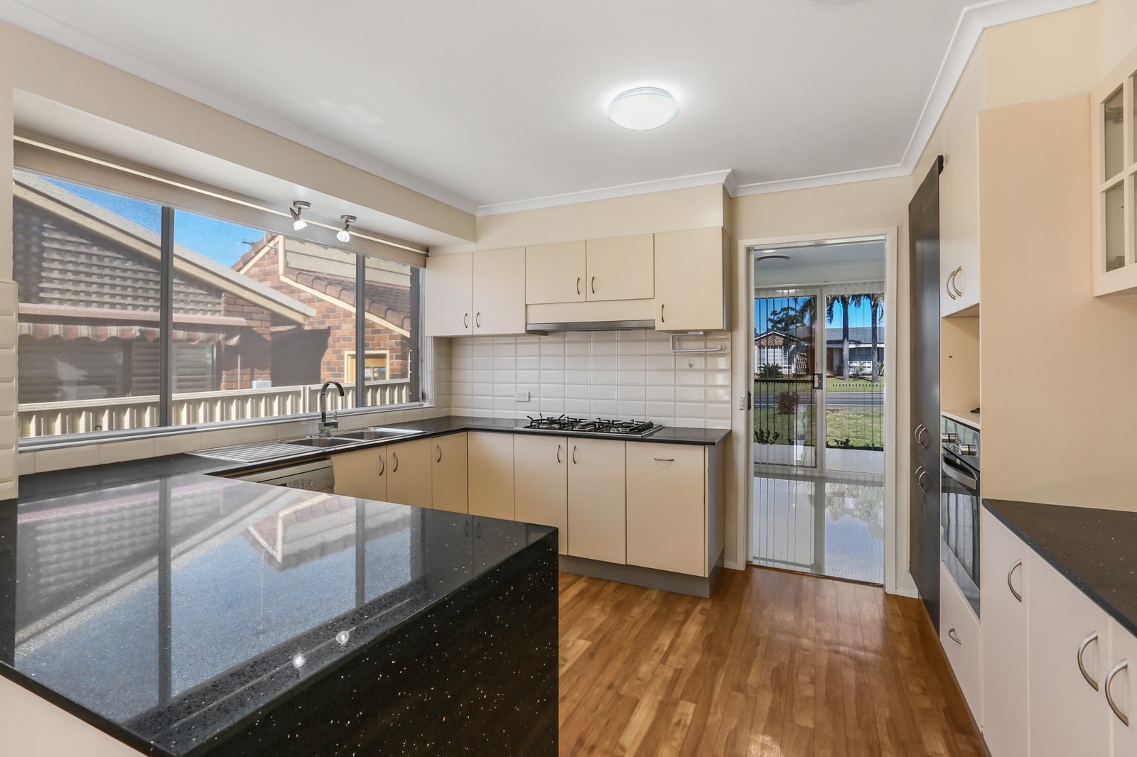 1/70 Bong Bong Road HORSLEY 3