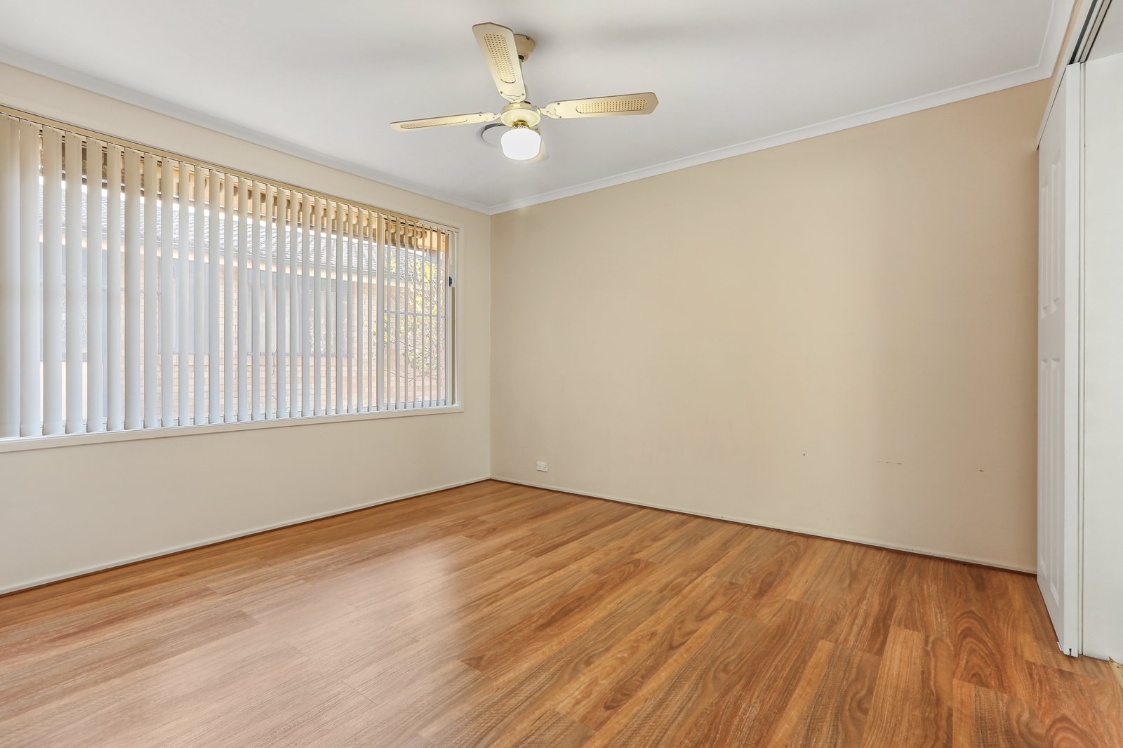 1/70 Bong Bong Road HORSLEY 4