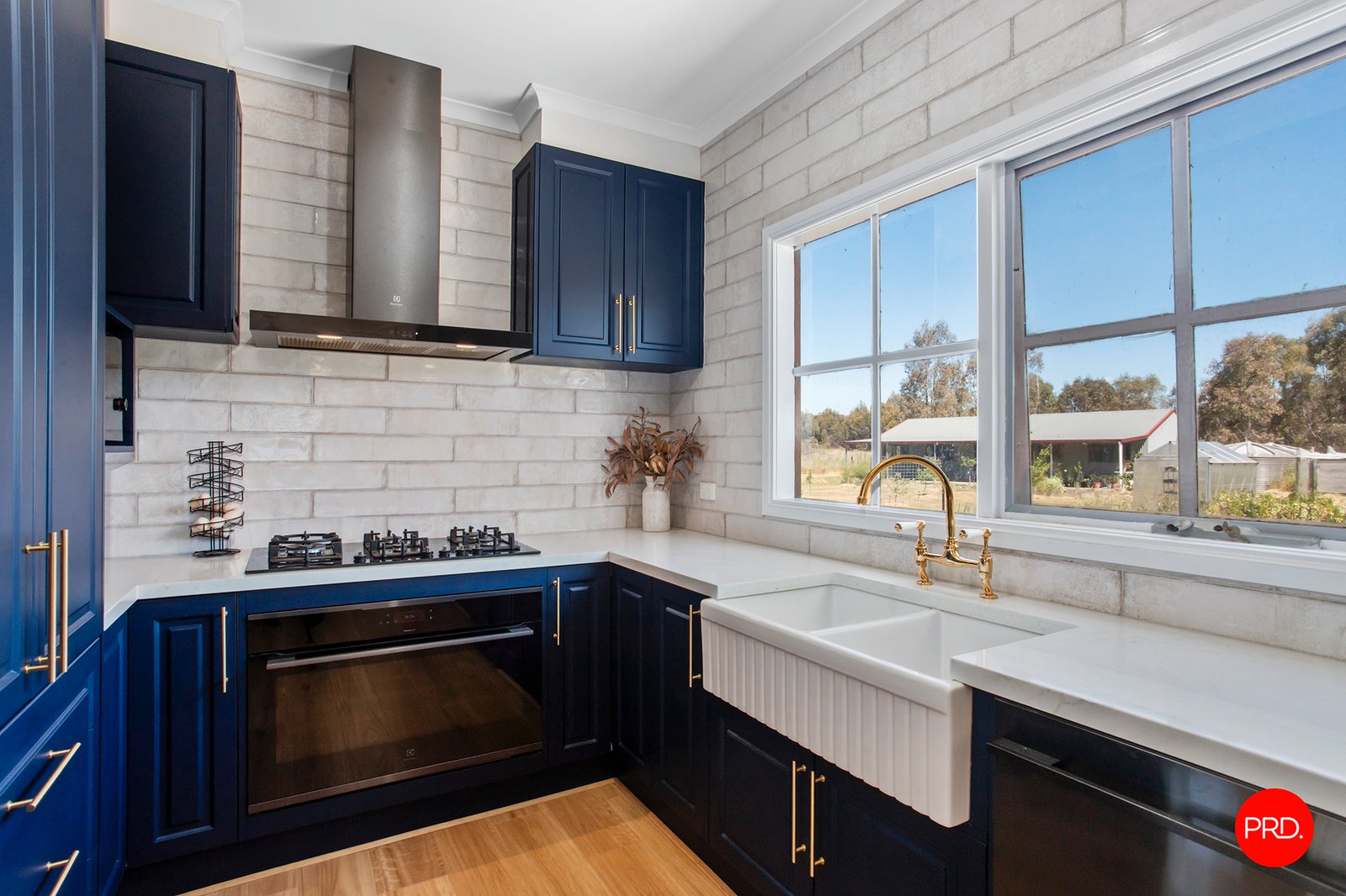 170 Bradford Road SHELBOURNE 8