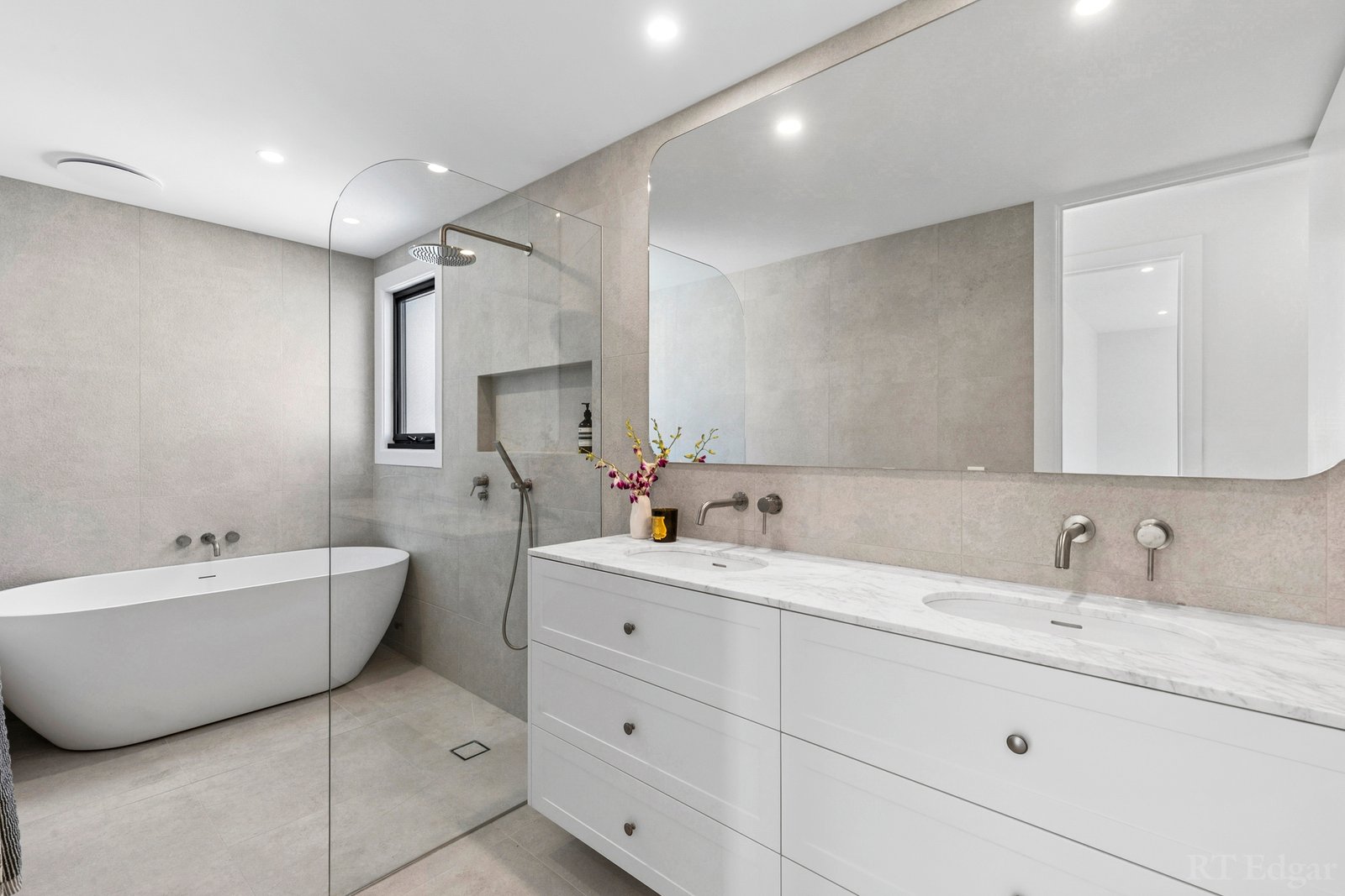 Real Estate and Property in 1/70 Mercer Street, Queenscliff, VIC