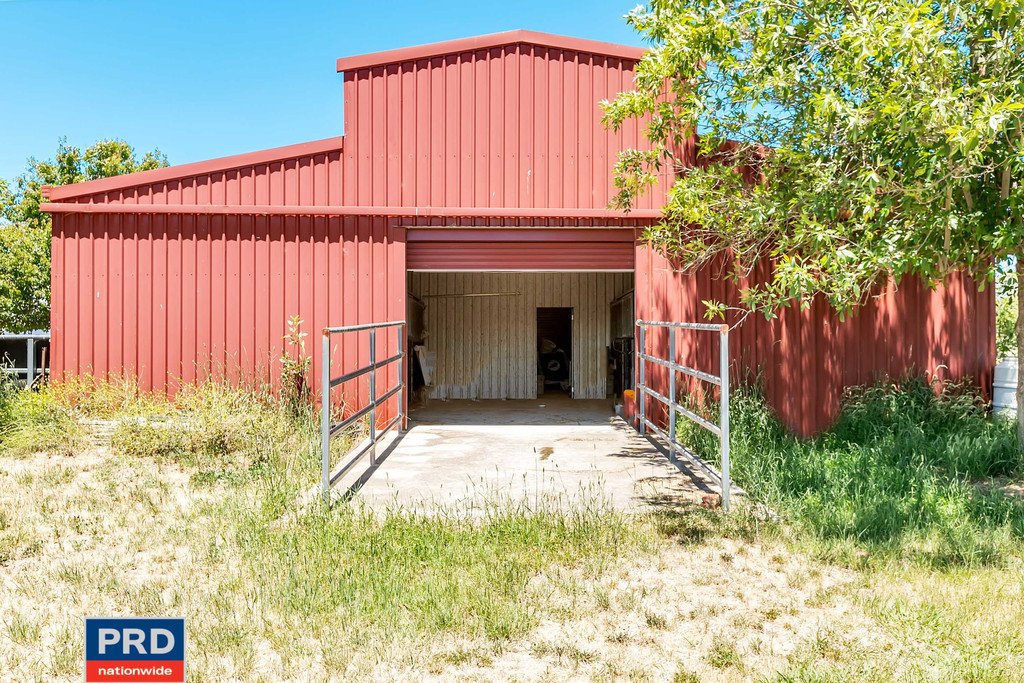 170 Mill Post Lane BUNGENDORE 11