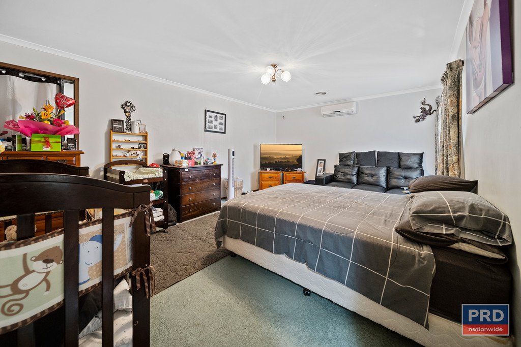 170 Neale Street FLORA HILL 9