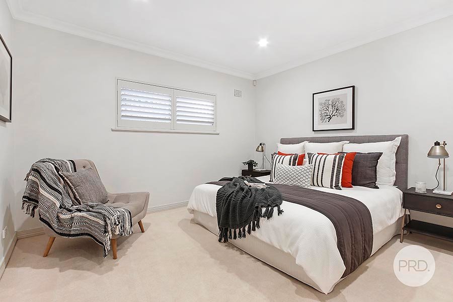 1/70 Oatley Avenue OATLEY 8